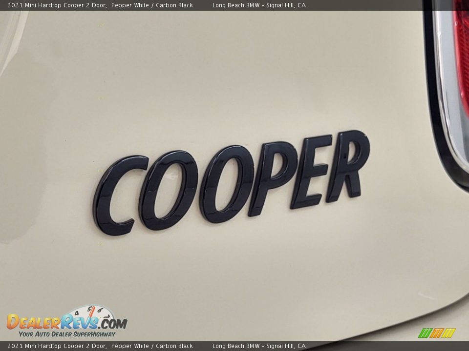 2021 Mini Hardtop Cooper 2 Door Pepper White / Carbon Black Photo #23