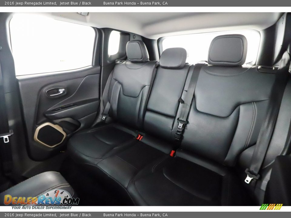 Rear Seat of 2016 Jeep Renegade Limited Photo #35