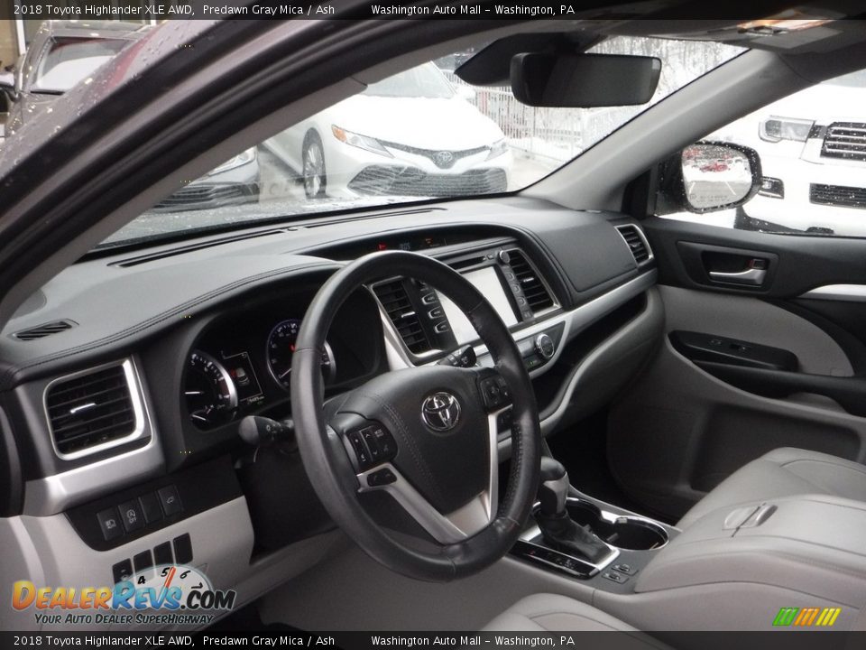 2018 Toyota Highlander XLE AWD Predawn Gray Mica / Ash Photo #16