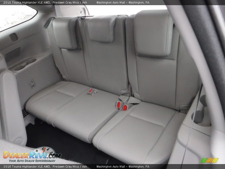 2018 Toyota Highlander XLE AWD Predawn Gray Mica / Ash Photo #24