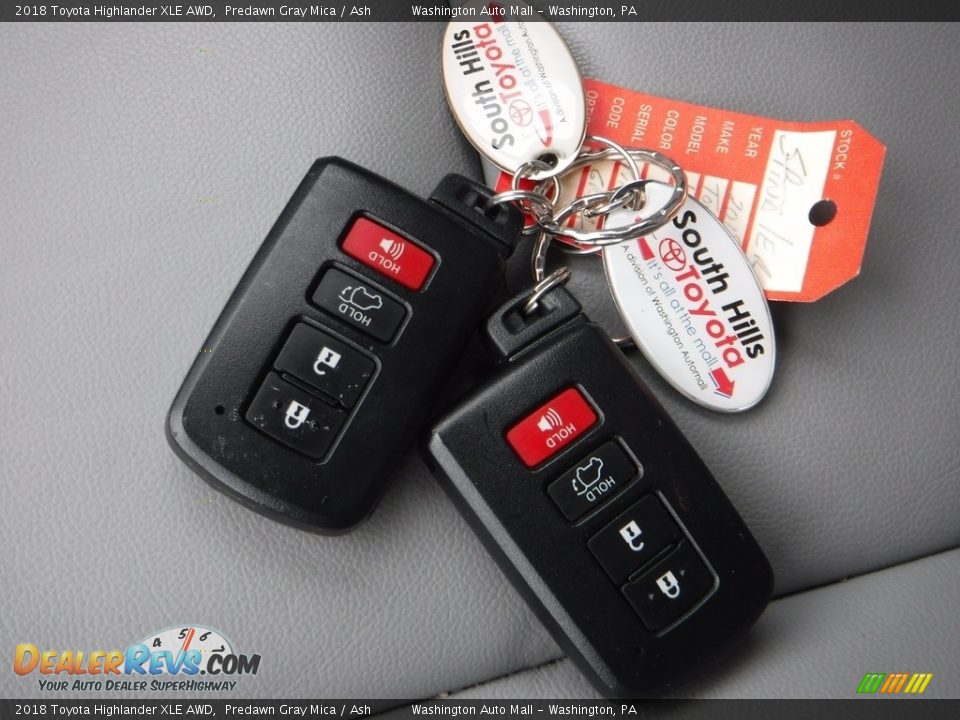 2018 Toyota Highlander XLE AWD Predawn Gray Mica / Ash Photo #26