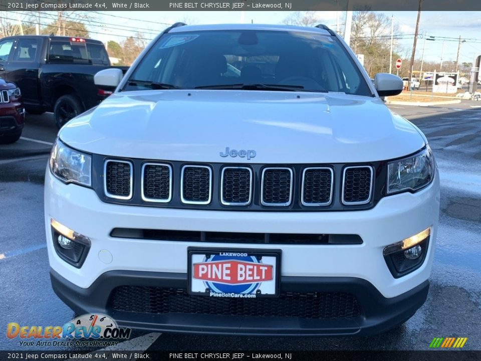 2021 Jeep Compass Latitude 4x4 White / Black Photo #3