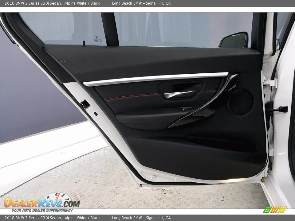 2018 BMW 3 Series 330i Sedan Alpine White / Black Photo #25