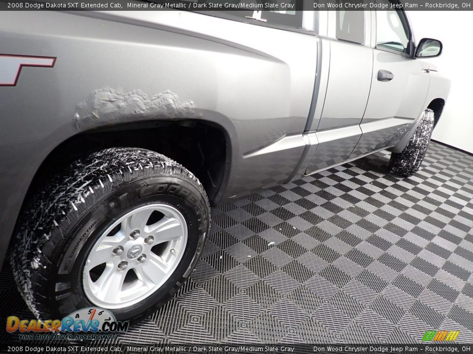 2008 Dodge Dakota SXT Extended Cab Mineral Gray Metallic / Dark Slate Gray/Medium Slate Gray Photo #16