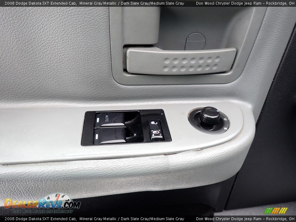 2008 Dodge Dakota SXT Extended Cab Mineral Gray Metallic / Dark Slate Gray/Medium Slate Gray Photo #18