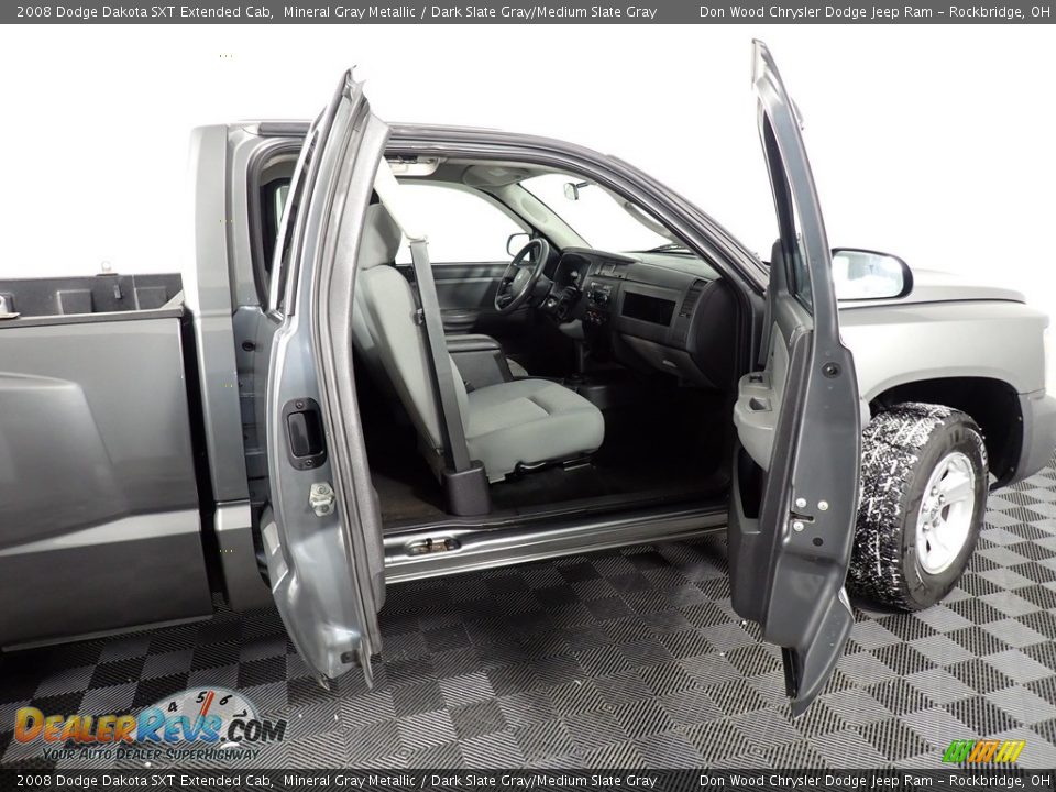 2008 Dodge Dakota SXT Extended Cab Mineral Gray Metallic / Dark Slate Gray/Medium Slate Gray Photo #29