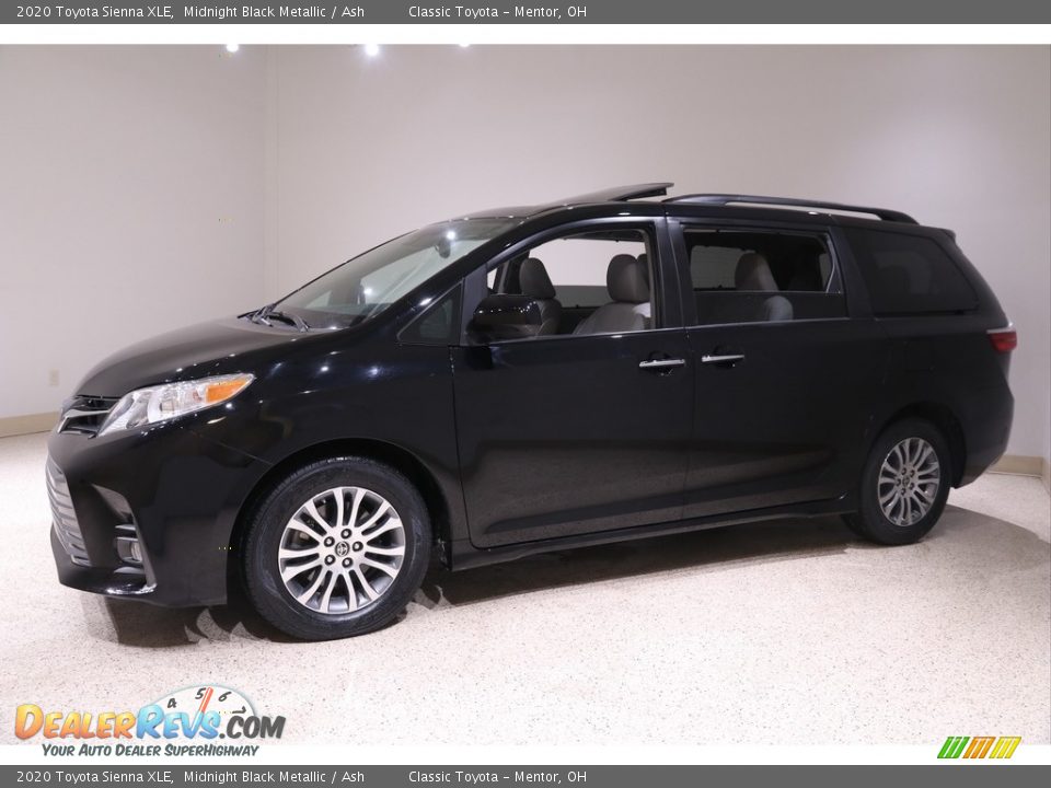 2020 Toyota Sienna XLE Midnight Black Metallic / Ash Photo #3