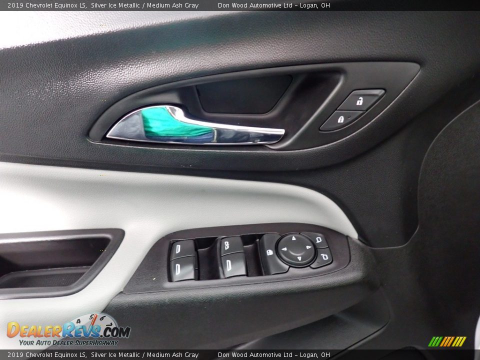 2019 Chevrolet Equinox LS Silver Ice Metallic / Medium Ash Gray Photo #28