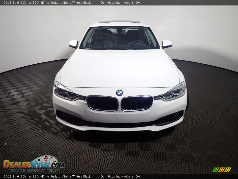 2018 BMW 3 Series 320i xDrive Sedan Alpine White / Black Photo #6