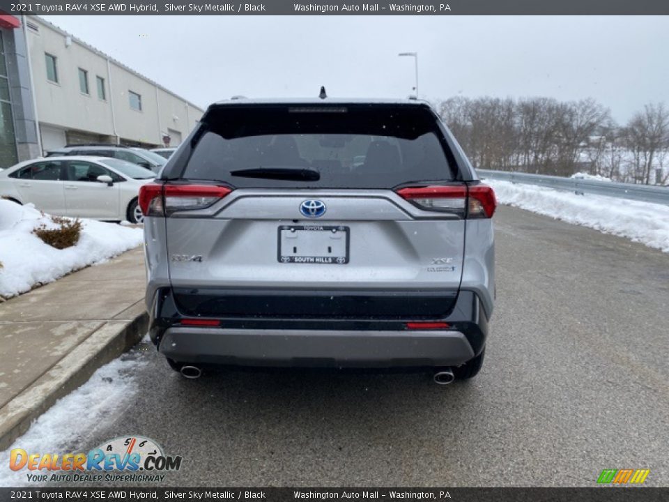 2021 Toyota RAV4 XSE AWD Hybrid Silver Sky Metallic / Black Photo #15