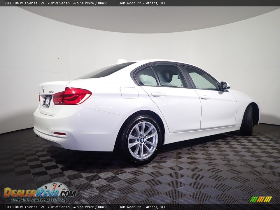 2018 BMW 3 Series 320i xDrive Sedan Alpine White / Black Photo #17