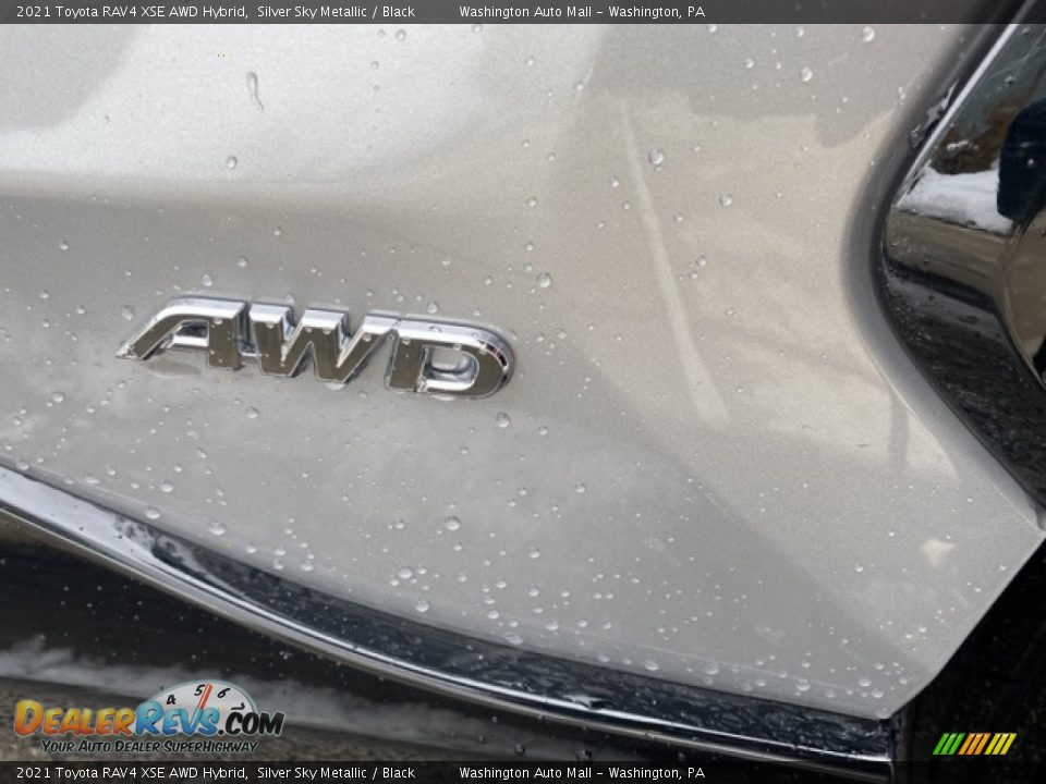 2021 Toyota RAV4 XSE AWD Hybrid Silver Sky Metallic / Black Photo #28