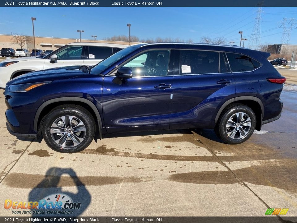 2021 Toyota Highlander XLE AWD Blueprint / Black Photo #1