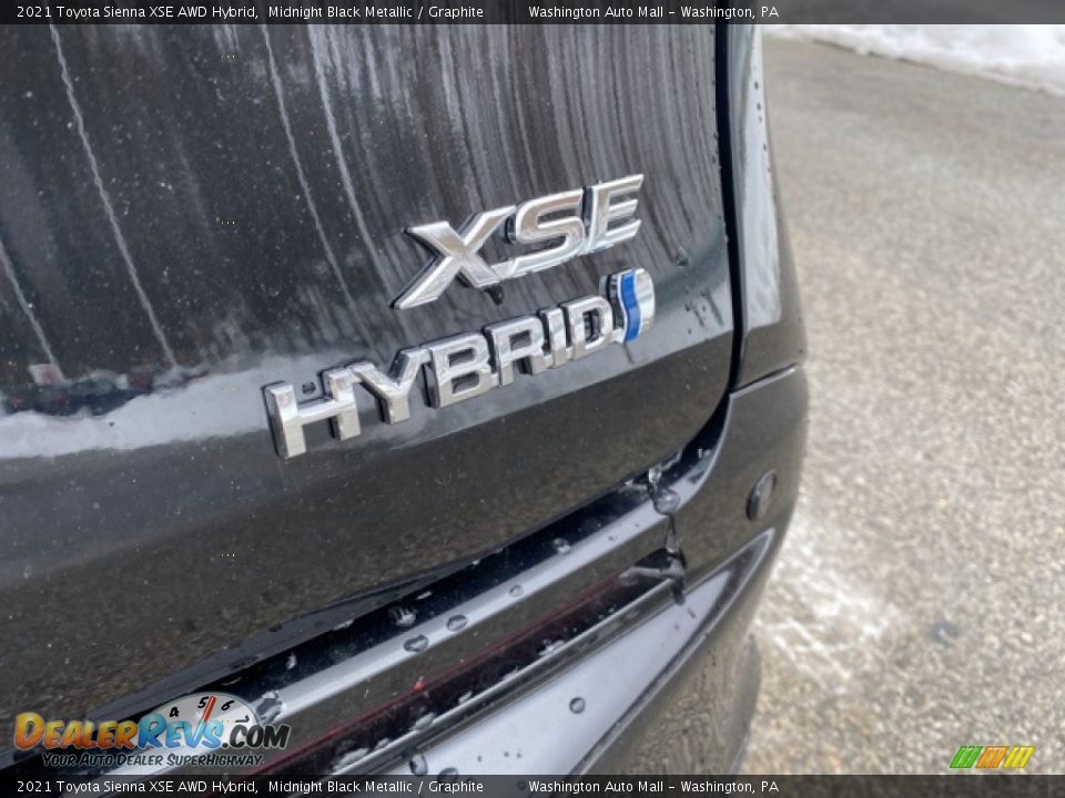 2021 Toyota Sienna XSE AWD Hybrid Midnight Black Metallic / Graphite Photo #28