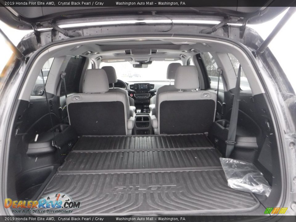 2019 Honda Pilot Elite AWD Crystal Black Pearl / Gray Photo #30