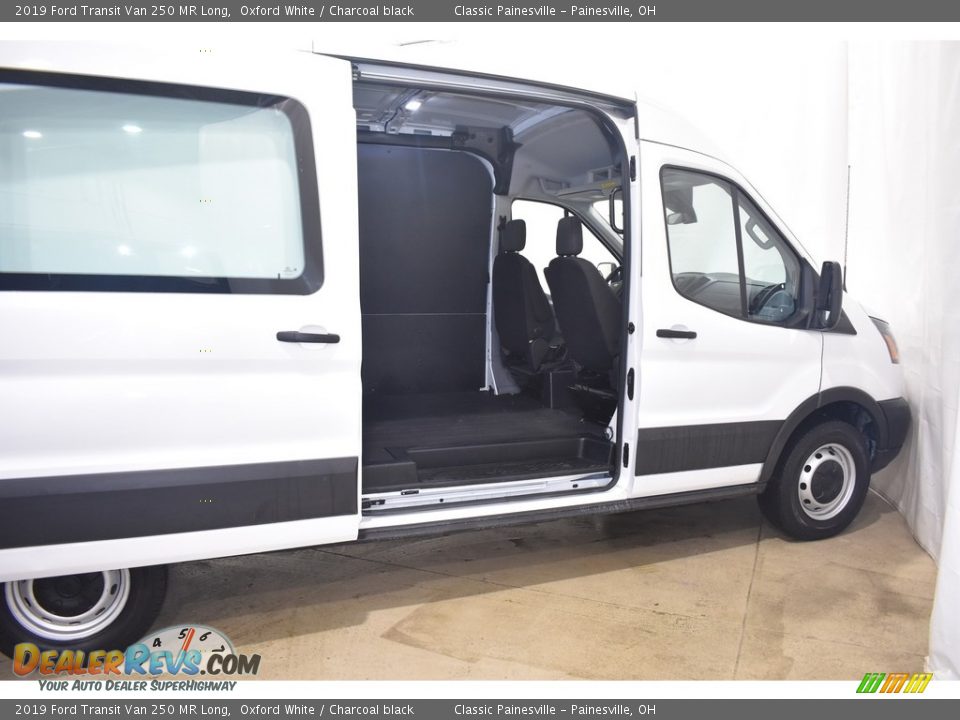 2019 Ford Transit Van 250 MR Long Oxford White / Charcoal black Photo #9