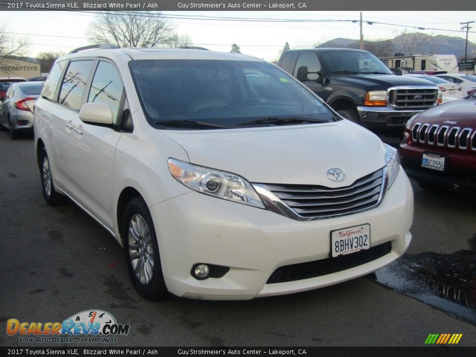 2017 Toyota Sienna XLE Blizzard White Pearl / Ash Photo #1