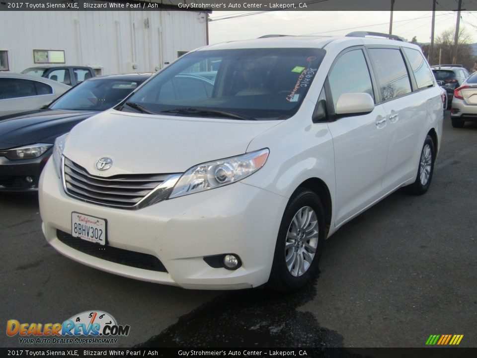 2017 Toyota Sienna XLE Blizzard White Pearl / Ash Photo #3