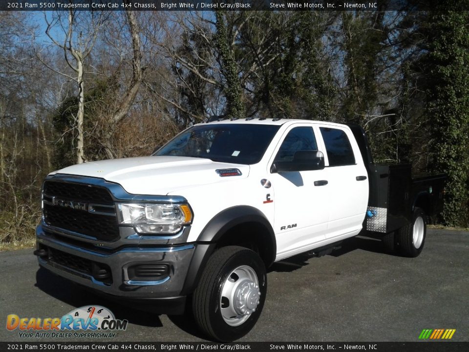 2021 Ram 5500 Tradesman Crew Cab 4x4 Chassis Bright White / Diesel Gray/Black Photo #2