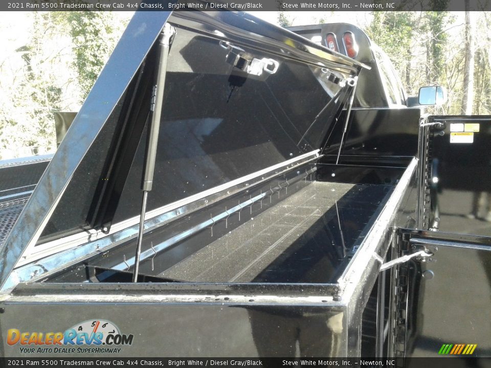 2021 Ram 5500 Tradesman Crew Cab 4x4 Chassis Bright White / Diesel Gray/Black Photo #8
