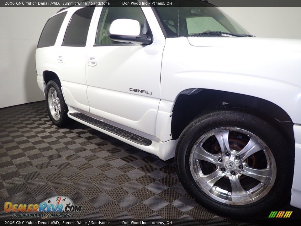 2006 GMC Yukon Denali AWD Summit White / Sandstone Photo #5