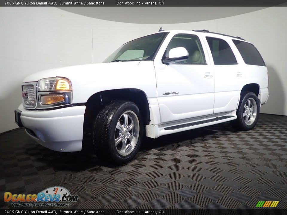 2006 GMC Yukon Denali AWD Summit White / Sandstone Photo #9