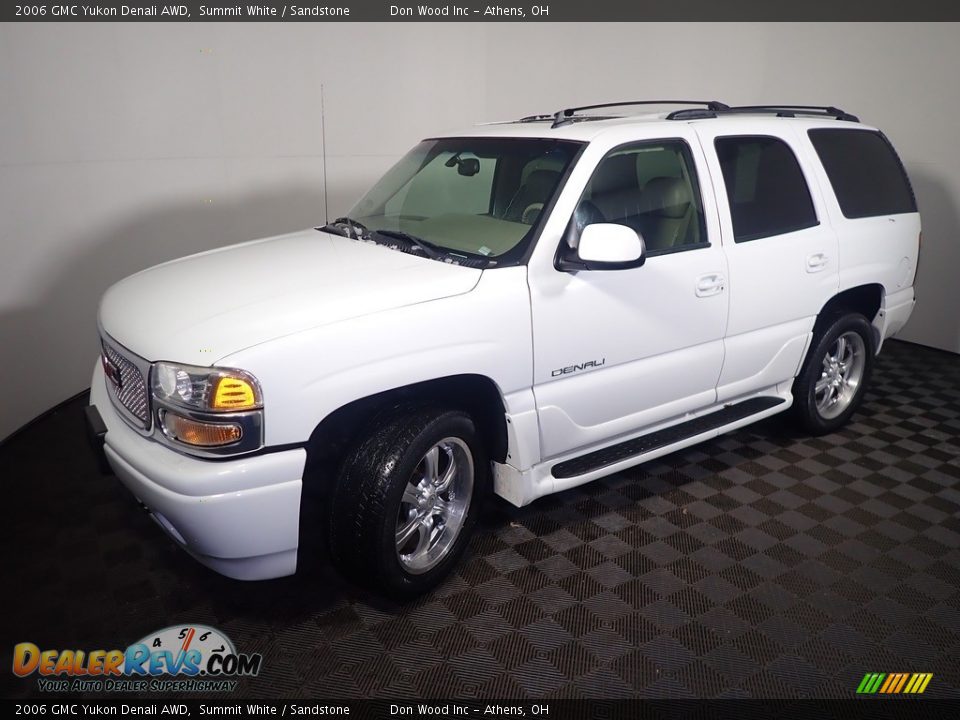 2006 GMC Yukon Denali AWD Summit White / Sandstone Photo #10
