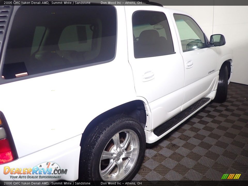 2006 GMC Yukon Denali AWD Summit White / Sandstone Photo #21