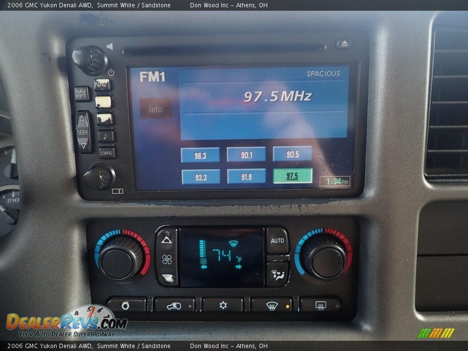 2006 GMC Yukon Denali AWD Summit White / Sandstone Photo #28
