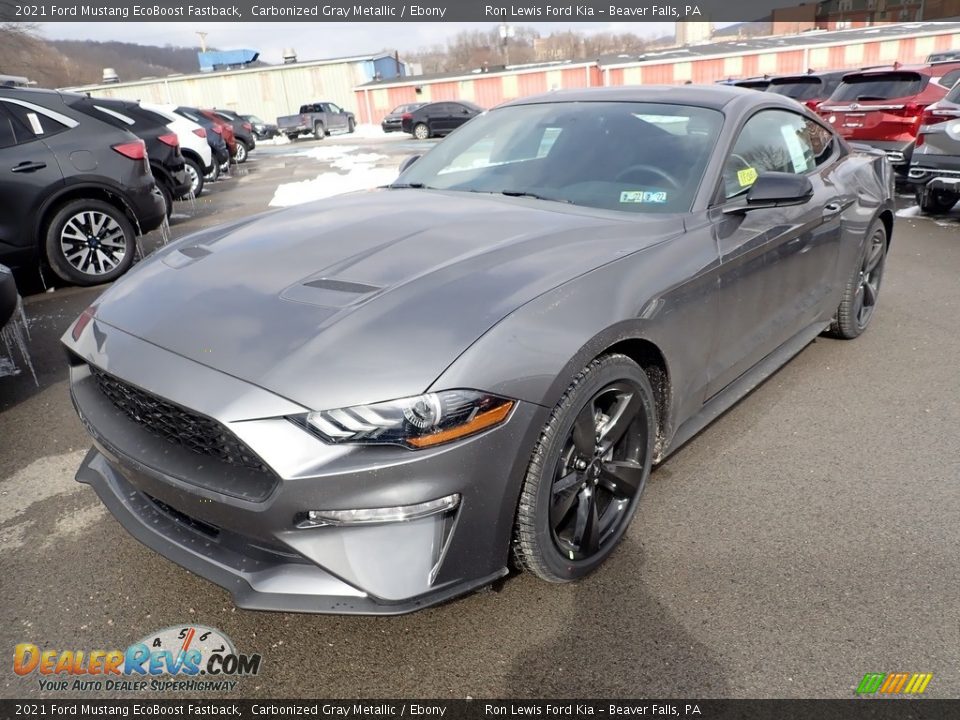 Front 3/4 View of 2021 Ford Mustang EcoBoost Fastback Photo #5