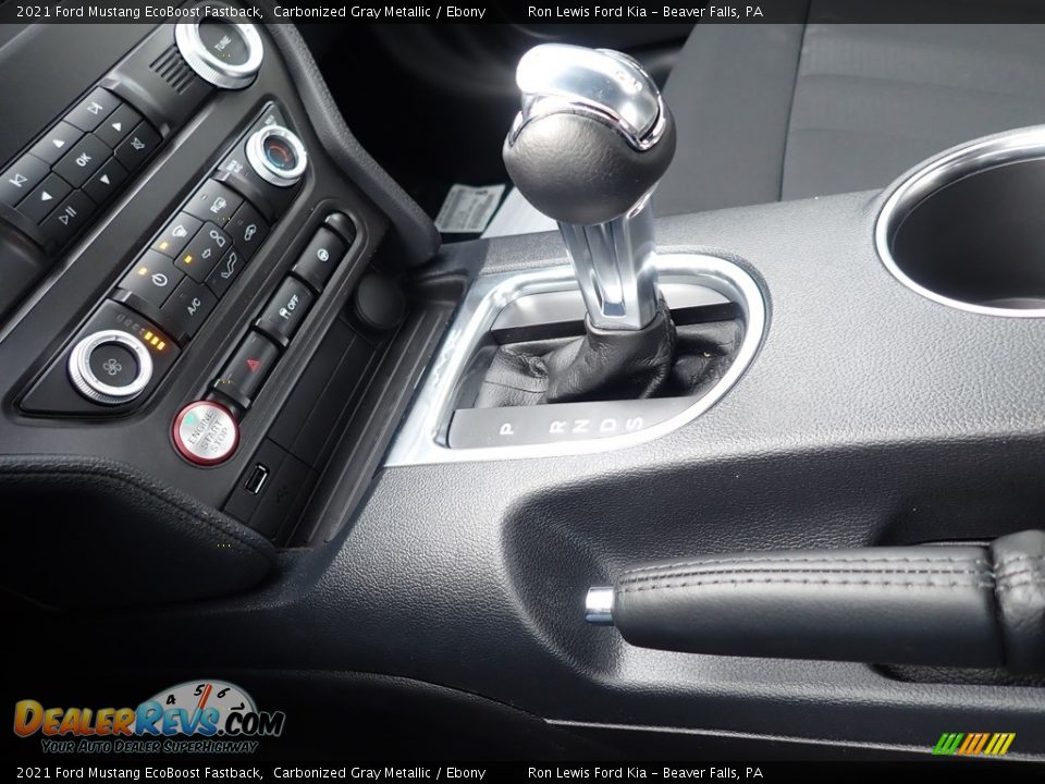 2021 Ford Mustang EcoBoost Fastback Shifter Photo #20