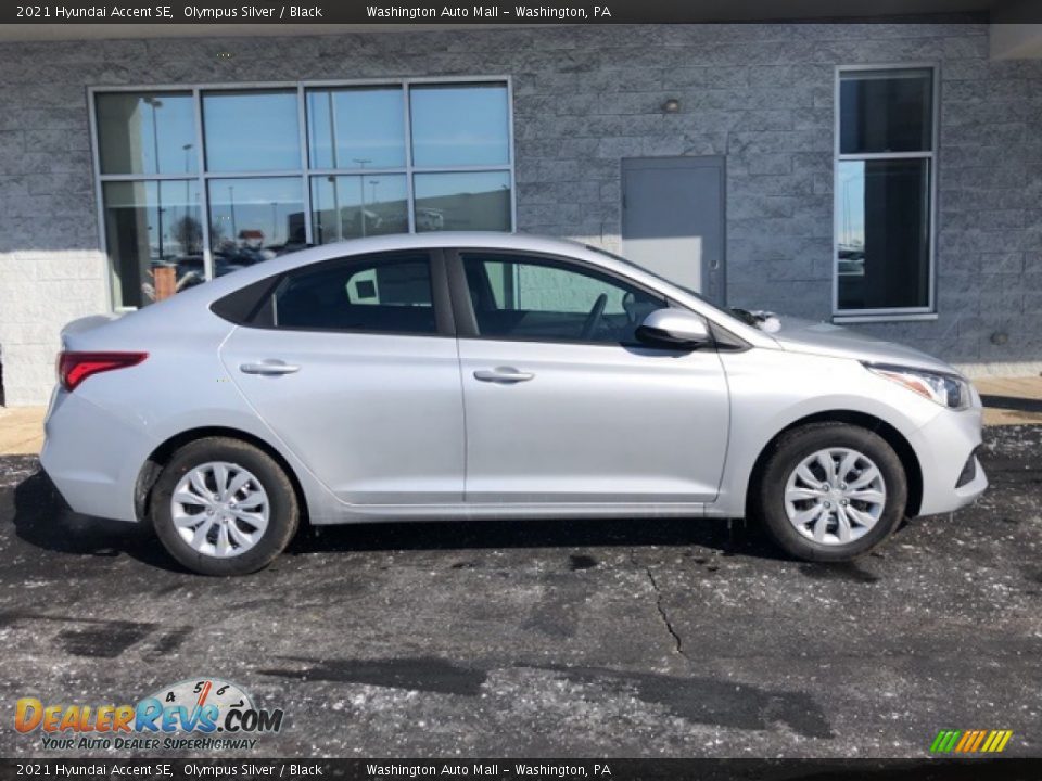 2021 Hyundai Accent SE Olympus Silver / Black Photo #2