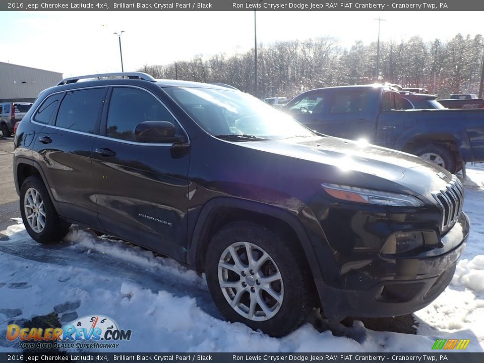 2016 Jeep Cherokee Latitude 4x4 Brilliant Black Crystal Pearl / Black Photo #2