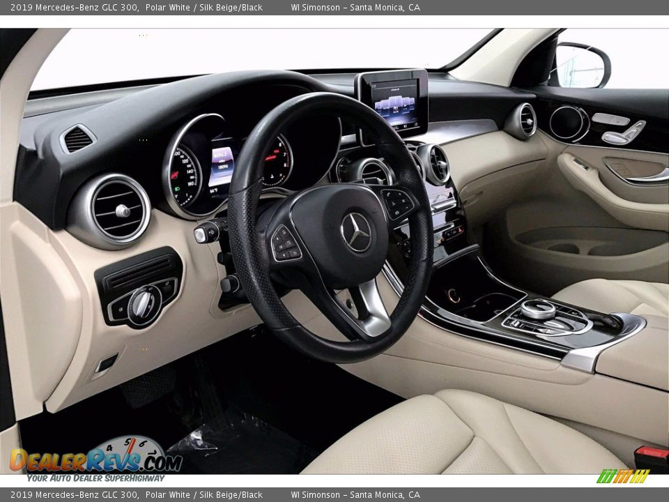 2019 Mercedes-Benz GLC 300 Polar White / Silk Beige/Black Photo #14