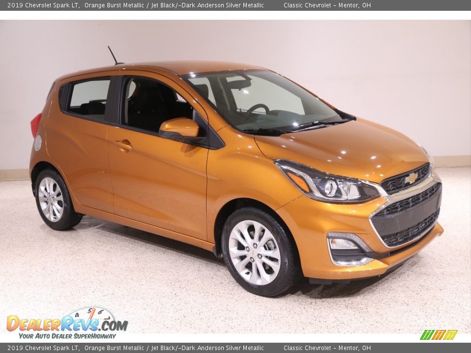 Front 3/4 View of 2019 Chevrolet Spark LT Photo #1