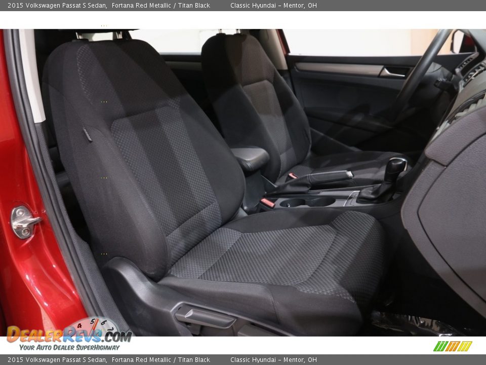 2015 Volkswagen Passat S Sedan Fortana Red Metallic / Titan Black Photo #11