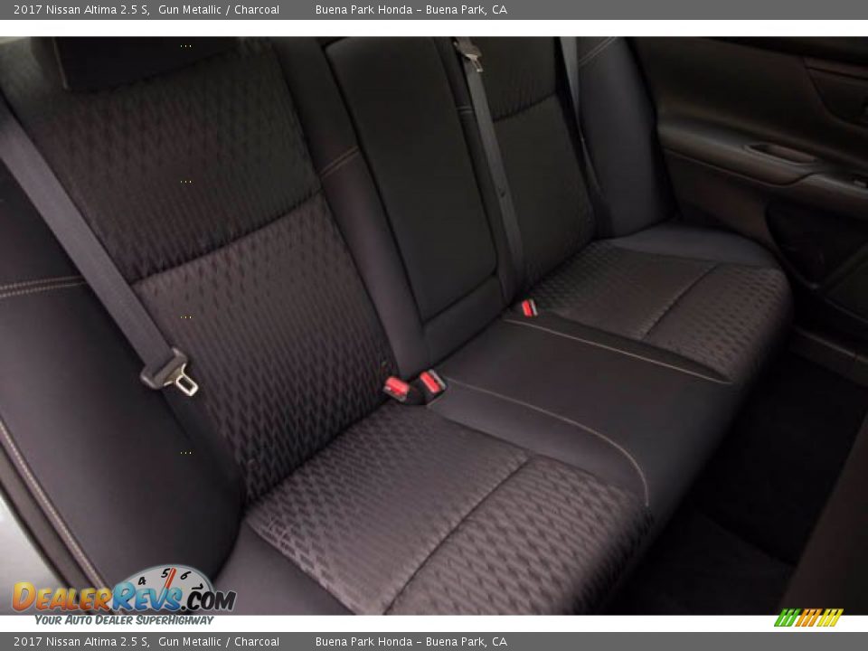 2017 Nissan Altima 2.5 S Gun Metallic / Charcoal Photo #24