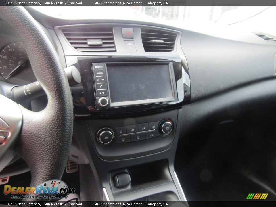 2019 Nissan Sentra S Gun Metallic / Charcoal Photo #11