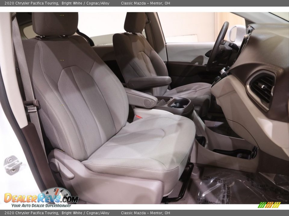 2020 Chrysler Pacifica Touring Bright White / Cognac/Alloy Photo #18