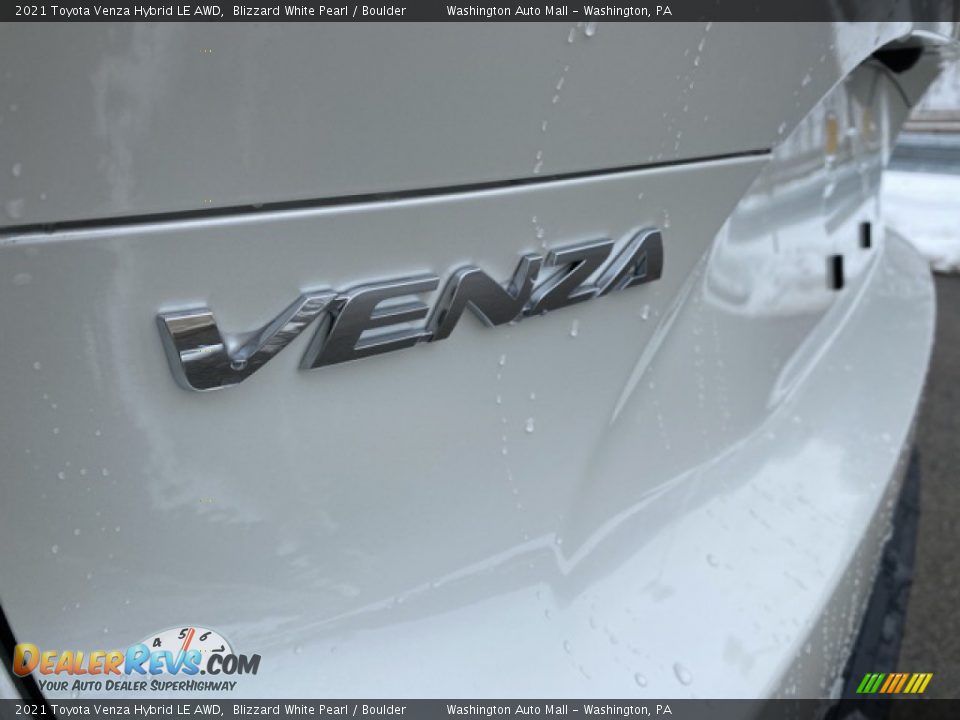 2021 Toyota Venza Hybrid LE AWD Blizzard White Pearl / Boulder Photo #21