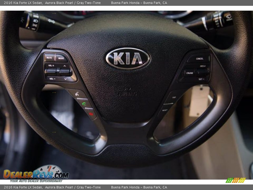 2016 Kia Forte LX Sedan Aurora Black Pearl / Gray Two-Tone Photo #14
