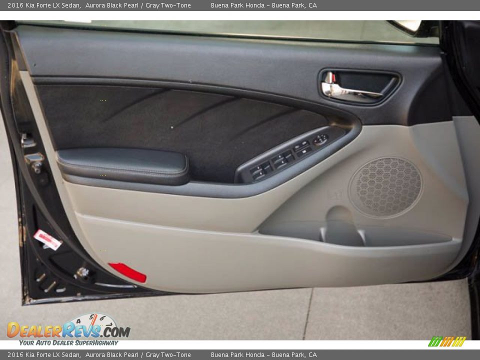 Door Panel of 2016 Kia Forte LX Sedan Photo #26