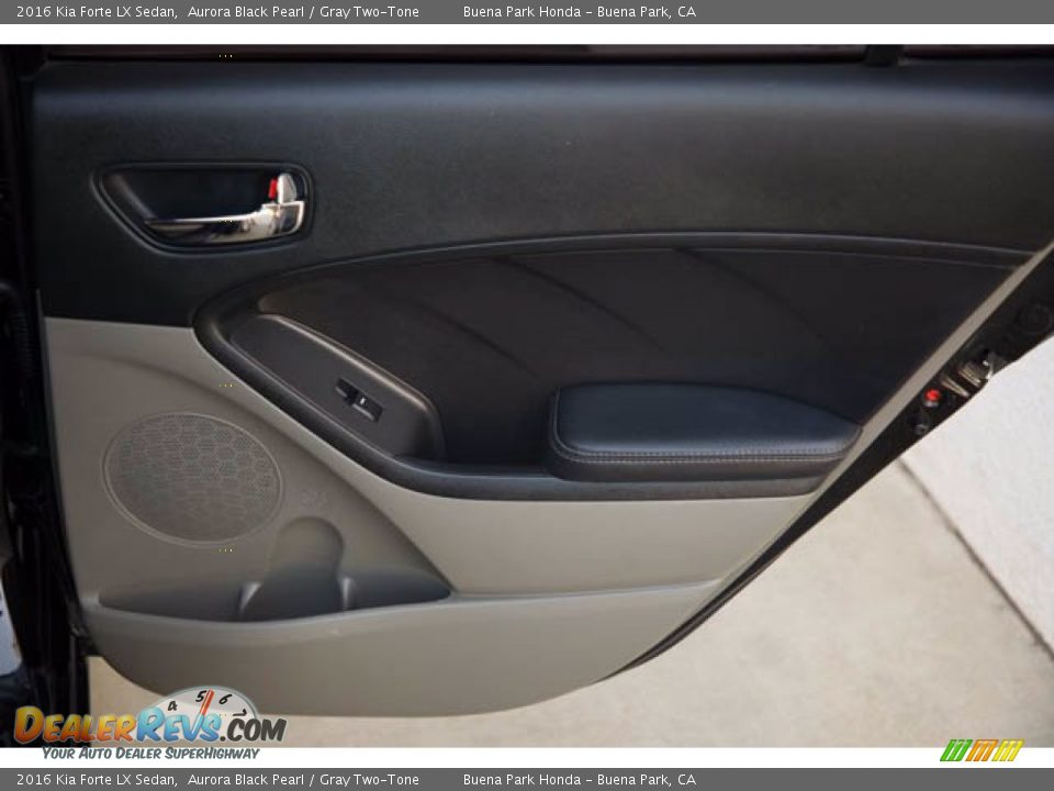 Door Panel of 2016 Kia Forte LX Sedan Photo #29