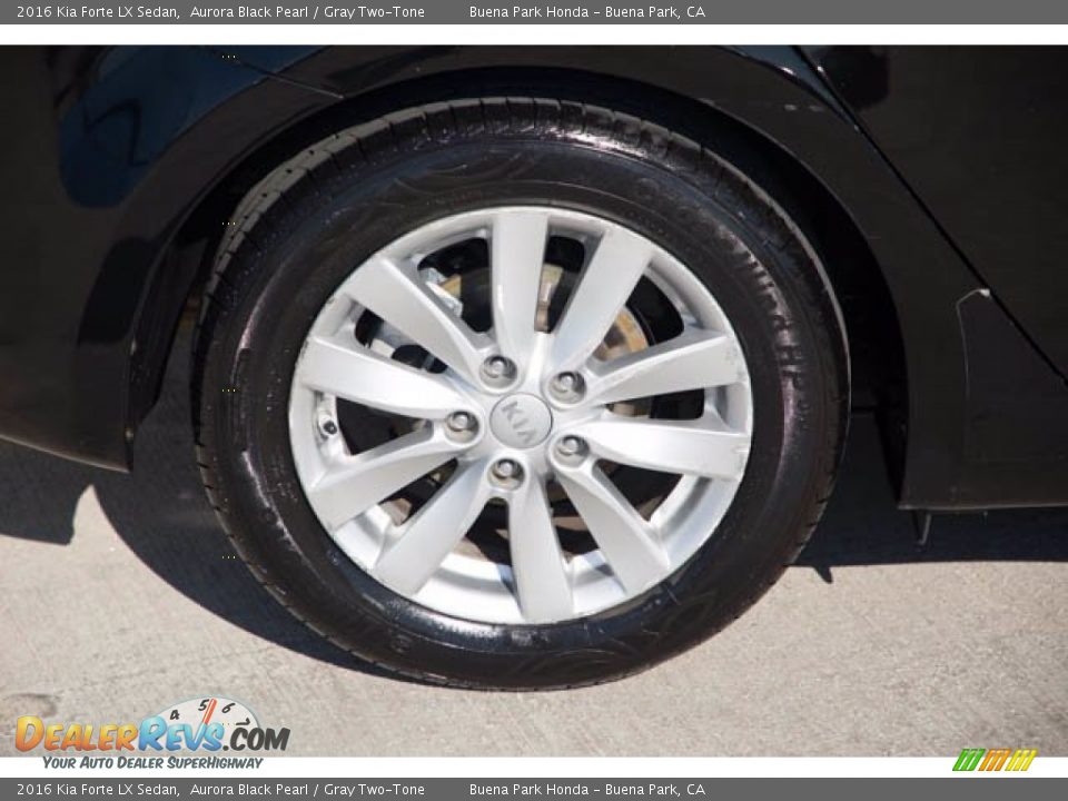 2016 Kia Forte LX Sedan Wheel Photo #32