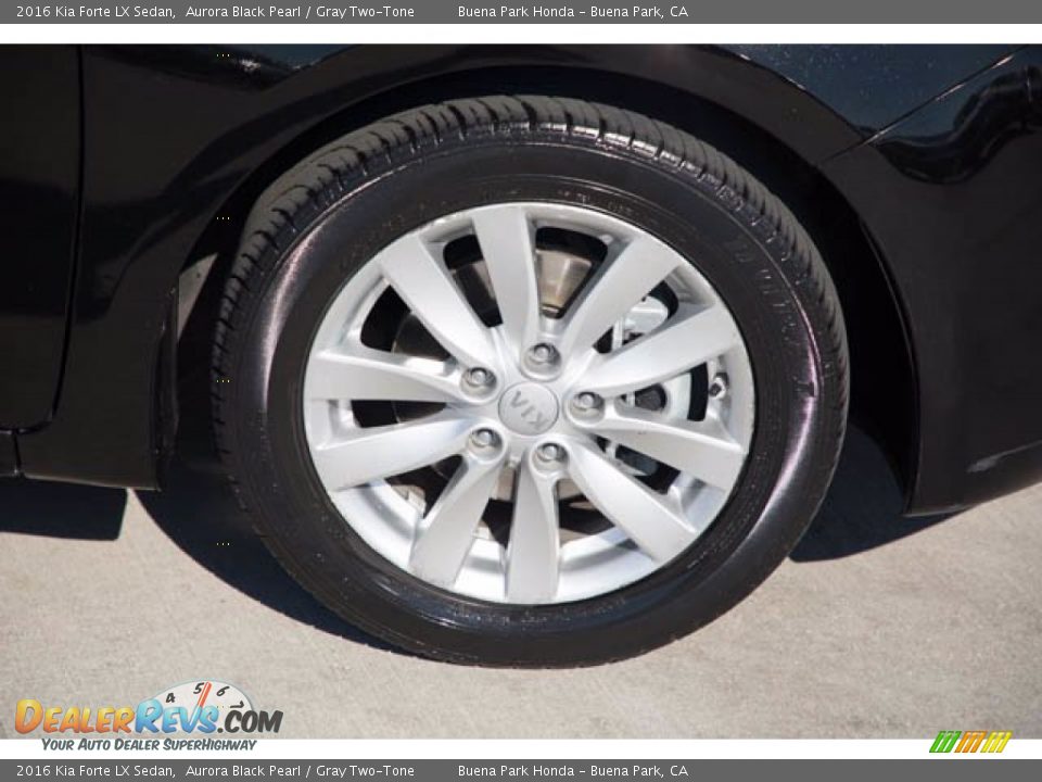 2016 Kia Forte LX Sedan Wheel Photo #33