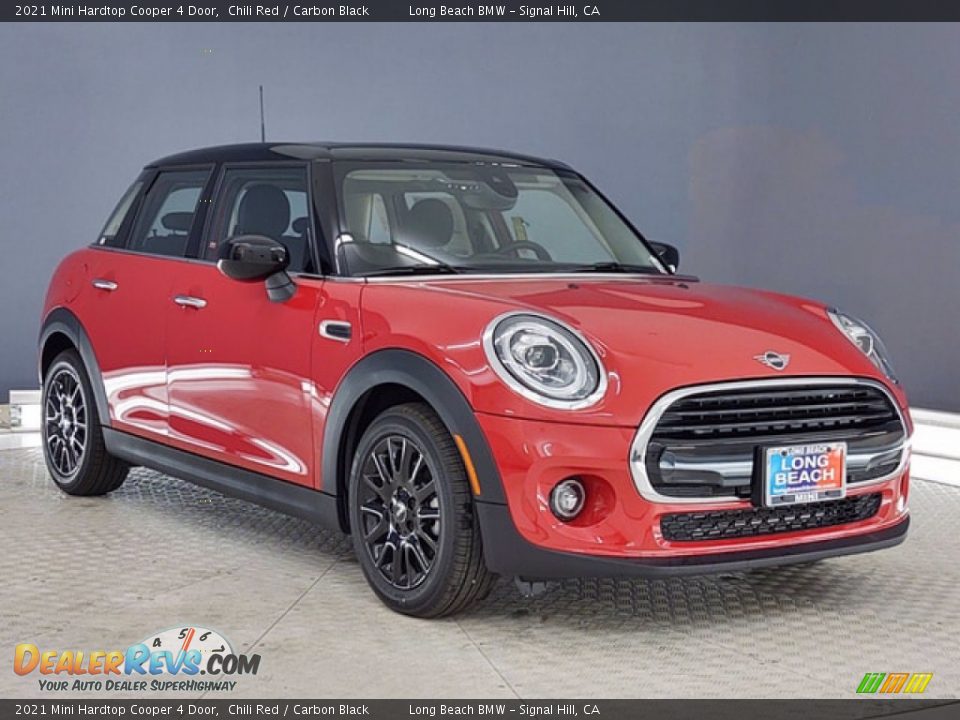 Front 3/4 View of 2021 Mini Hardtop Cooper 4 Door Photo #26