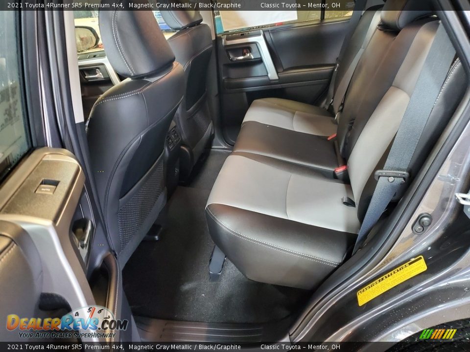 2021 Toyota 4Runner SR5 Premium 4x4 Magnetic Gray Metallic / Black/Graphite Photo #3