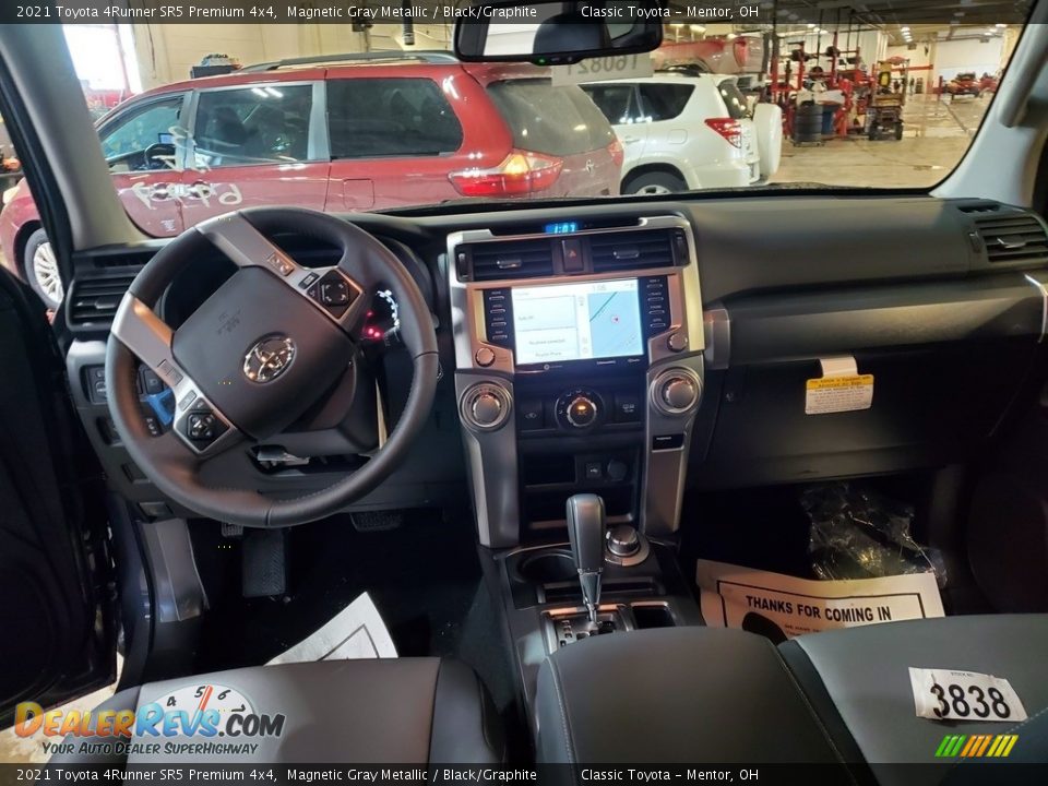 2021 Toyota 4Runner SR5 Premium 4x4 Magnetic Gray Metallic / Black/Graphite Photo #4