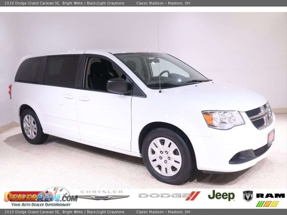 2016 Dodge Grand Caravan SE Bright White / Black/Light Graystone Photo #1