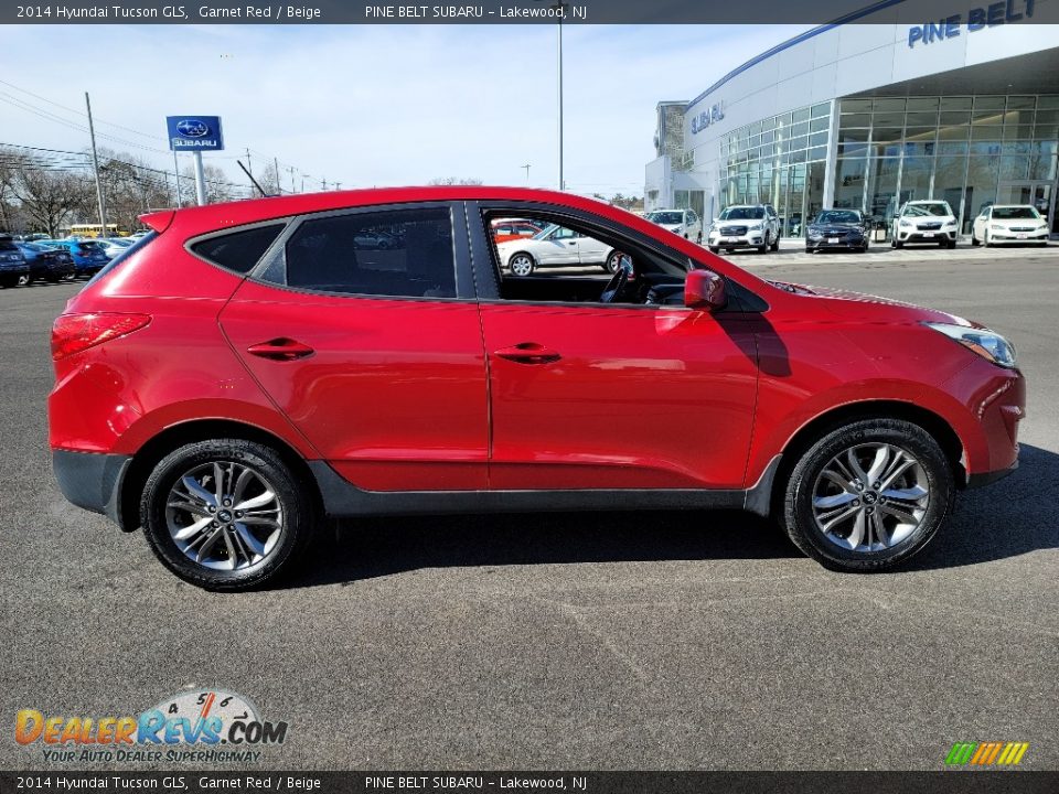 2014 Hyundai Tucson GLS Garnet Red / Beige Photo #17